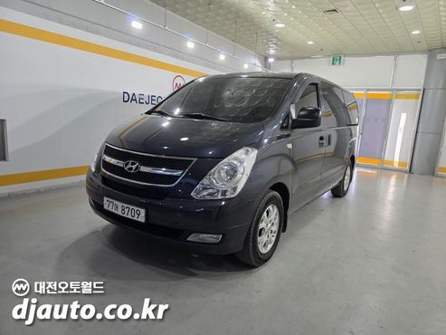 Hyundai Starex 12-Seater Wagon CVX Luxury — пробег 223 393 км — фото 2 из 5