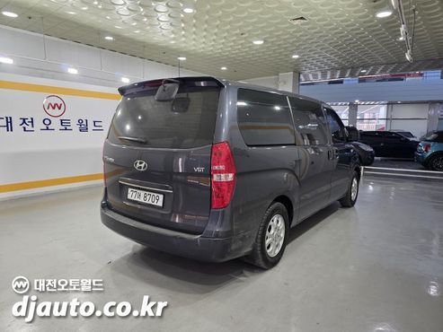 Hyundai Starex 12-Seater Wagon CVX Luxury — пробег 223 393 км — фото 5 из 5