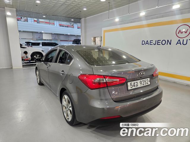 Kia K3 Luxury — пробег 99 190 км — фото 3 из 5