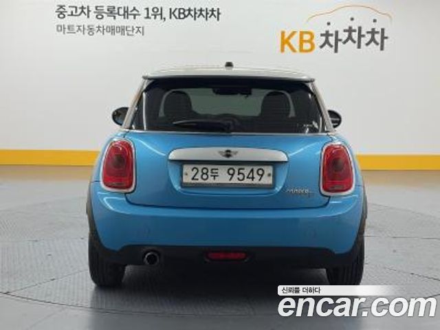 Mini Cooper Standard 3rd — пробег 156 124 км — фото 4 из 5