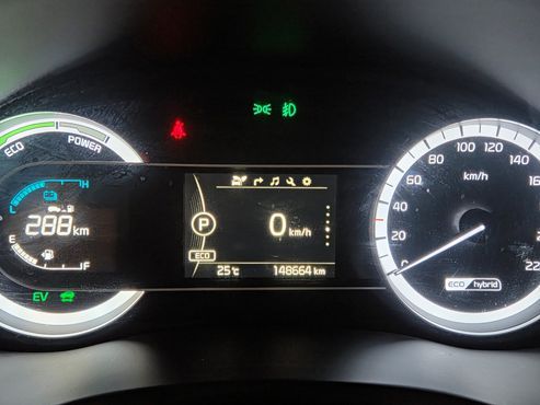 Kia Niro Luxury — пробег 148 660 км — фото 5 из 5