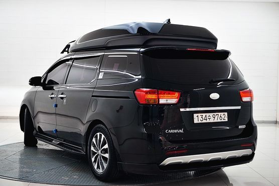 Kia Carnival 9-seater Hi-Limousine Luxury — пробег 94 075 км — фото 3 из 5