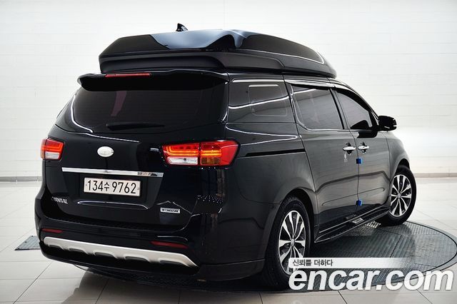 Kia Carnival из Кореи Encar