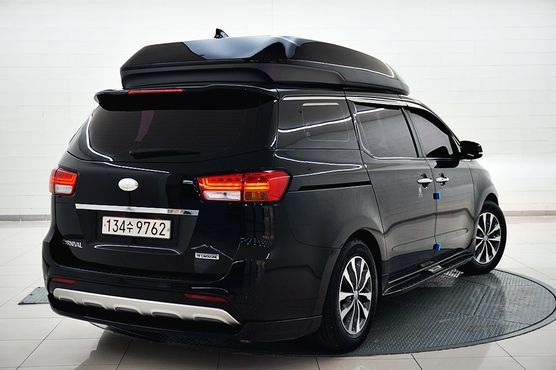 Kia Carnival 9-seater Hi-Limousine Luxury — пробег 94 075 км — фото 5 из 5