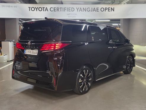 Toyota Alphard 2.5 HEV Executive AWD — пробег 4 410 км — фото 3 из 5