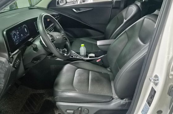 Kia Niro Prestige — пробег 71 753 км — фото 5 из 5