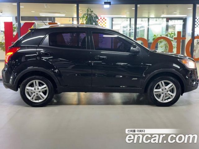 Ssangyong KORANDO 2.0 CVT 4WD Deluxe — пробег 143 567 км — фото 3 из 5