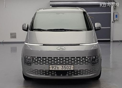 Hyundai Staria L3.5 Cargo 5-Seater Modern — пробег 143 864 км — фото 3 из 3