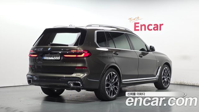 BMW X7 xDrive 40i M Sport 6STR — пробег 4 312 км — фото 2 из 5