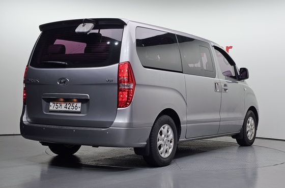 Hyundai Starex 11-Seater Wagon CVX Luxury — пробег 78 212 км — фото 2 из 5