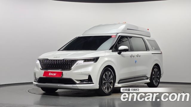 Kia Carnival Gasoline 9-Seater Hi-Limousine Signature — пробег 44 762 км — фото 1 из 5