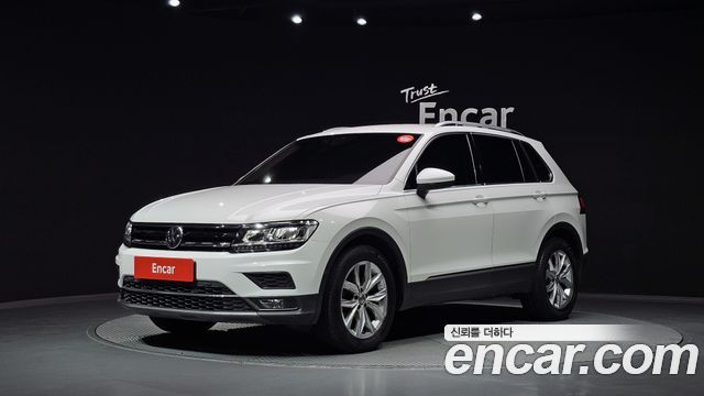 Volkswagen Tiguan 2.0 TDI Premium — пробег 105 973 км — фото 1 из 5