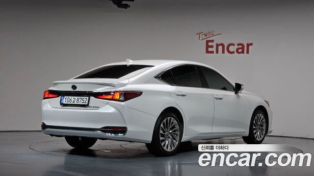 Lexus ES из Кореи Encar