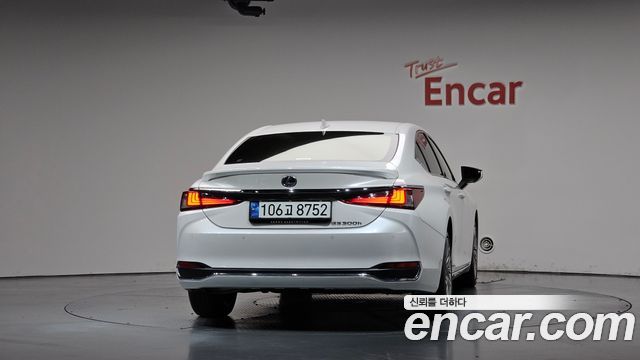 Lexus ES из Кореи Encar