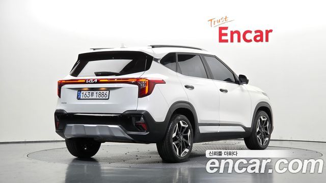 Kia Seltos из Кореи Encar