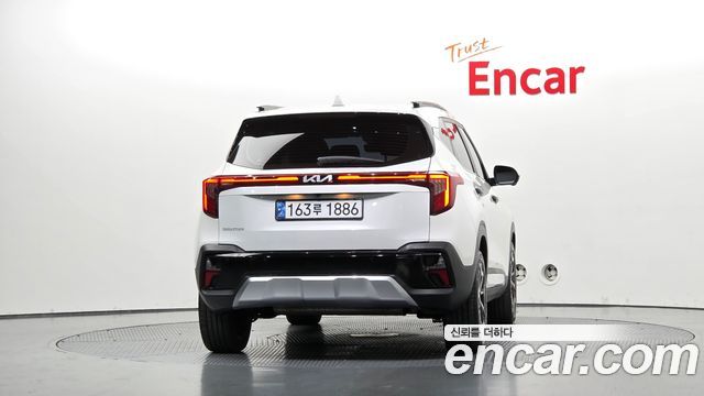 Kia Seltos из Кореи Encar