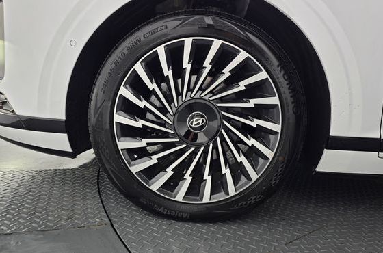 Hyundai Grandeur Calligraphy — пробег 9 613 км — фото 5 из 5