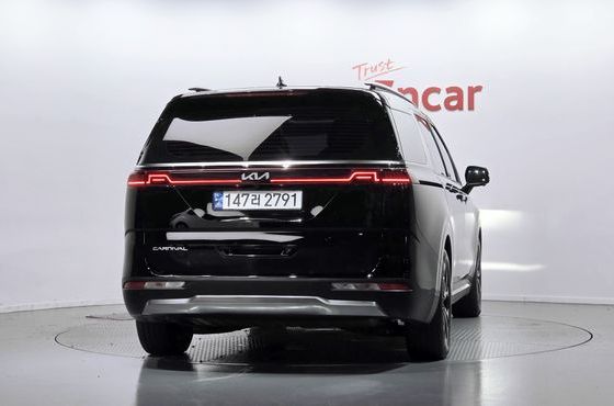 Kia Carnival Diesel 7-Seater Signature — пробег 94 092 км — фото 4 из 5