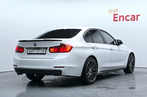 BMW 3-Series 320d Sport — пробег 204 815 км — фото 2 из 5