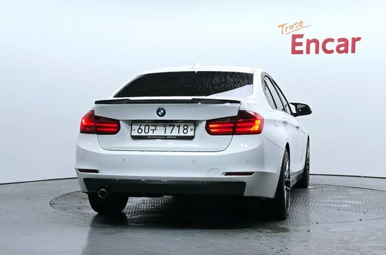 BMW 3-Series 320d Sport — пробег 204 815 км — фото 4 из 5