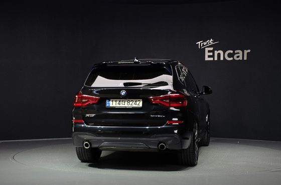 BMW X3 xDrive 30e M sports Online Exclusive Edition — пробег 106 285 км — фото 4 из 5