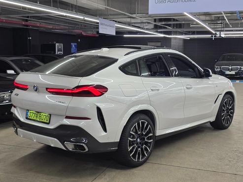 BMW X6 xDrive40i M Sport — пробег 19 803 км — фото 2 из 5
