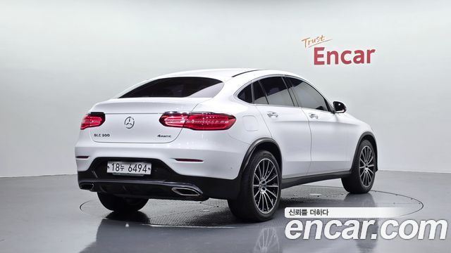 Mercedes-Benz GLC-Class GLC300 4MATIC AMG Line Coupe — пробег 94 297 км — фото 2 из 5