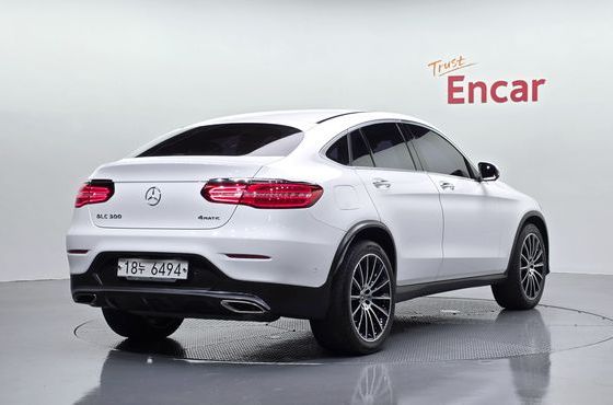 Mercedes-Benz GLC-Class GLC300 4MATIC AMG Line Coupe — пробег 94 297 км — фото 2 из 5