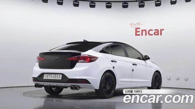 Hyundai AVANTE из Кореи Encar