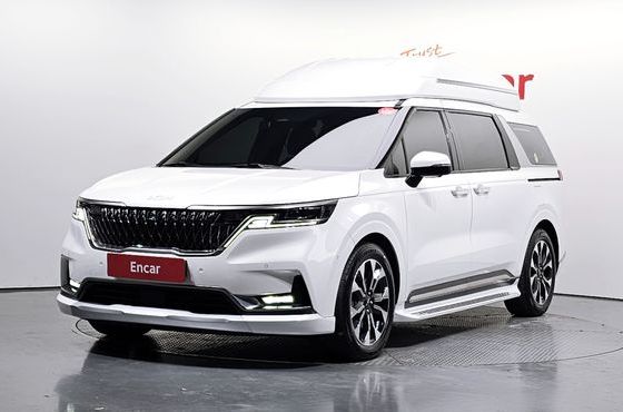 Kia Carnival Gasoline 9-Seater Hi-Limousine Signature — пробег 79 690 км — фото 1 из 5