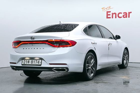 Hyundai Grandeur 2.4 Premium — пробег 48 205 км — фото 2 из 5