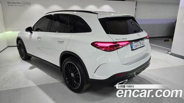 Mercedes-Benz GLC-Class GLC300 4MATIC AMG Line — пробег 1 517 км — фото 3 из 5