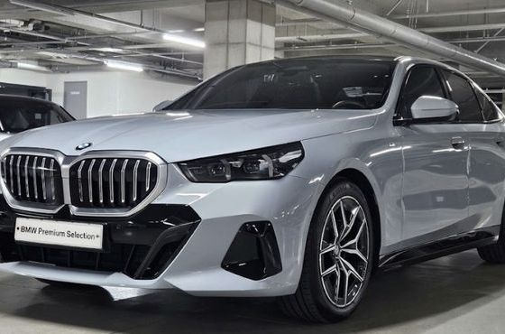 BMW 5-Series 520i M Sport — пробег 6 313 км — фото 1 из 5