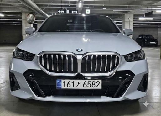 BMW 5-Series 520i M Sport — пробег 6 313 км — фото 2 из 5