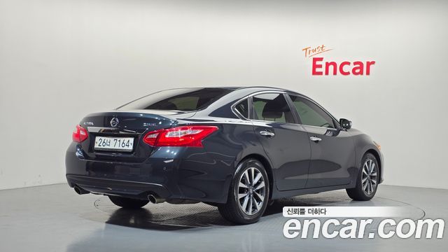 Nissan Altima из Кореи Encar