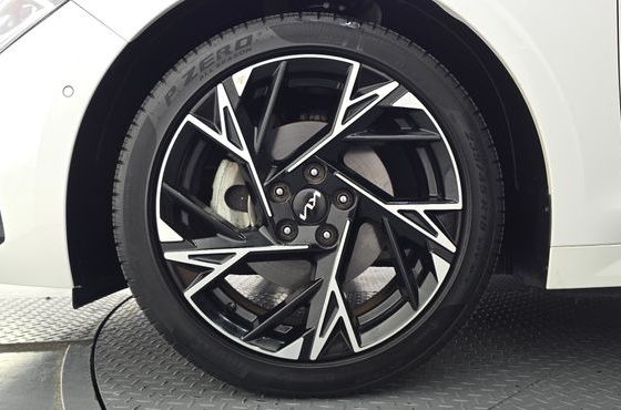 Kia K5 Signature — пробег 33 736 км — фото 5 из 5