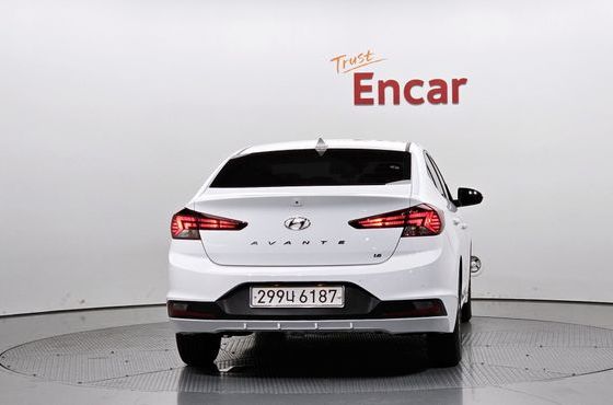 Hyundai AVANTE 1.6 Smart — пробег 73 987 км — фото 4 из 5