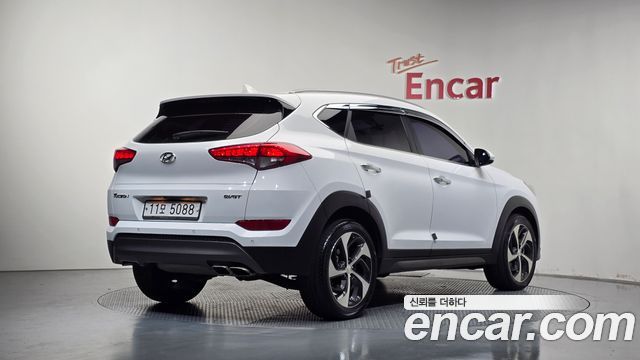 Hyundai Tucson Diesel 2.0 2WD Premium — пробег 171 756 км — фото 2 из 5