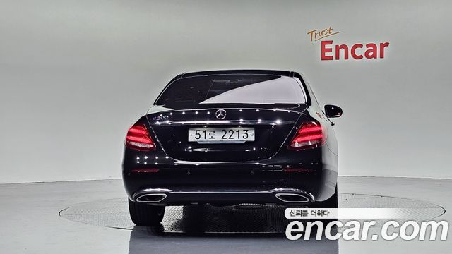 Mercedes-Benz E-Class из Кореи Encar