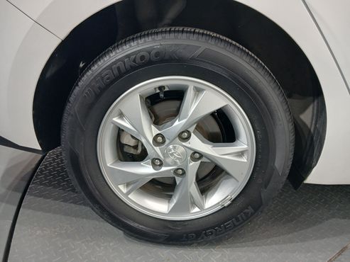 Hyundai AVANTE 1.6 Modern — пробег 69 250 км — фото 5 из 5