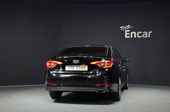 Hyundai Sonata 2.0 Premium — пробег 189 490 км — фото 4 из 5