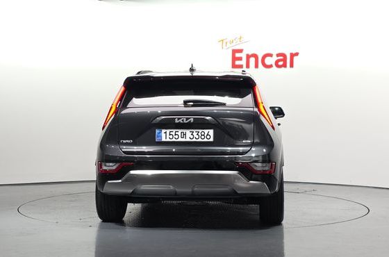 Kia Niro Signature — пробег 30 666 км — фото 4 из 5