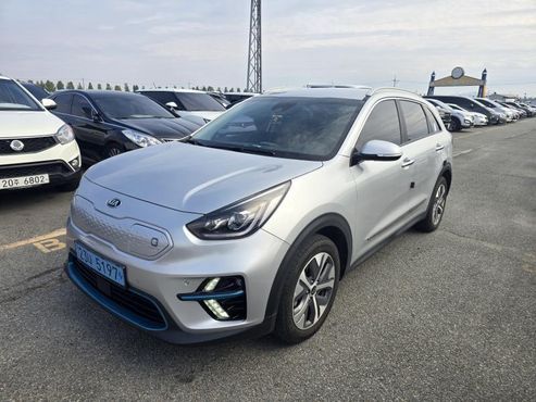 Kia Niro Noblesse — пробег 43 072 км — фото 1 из 5