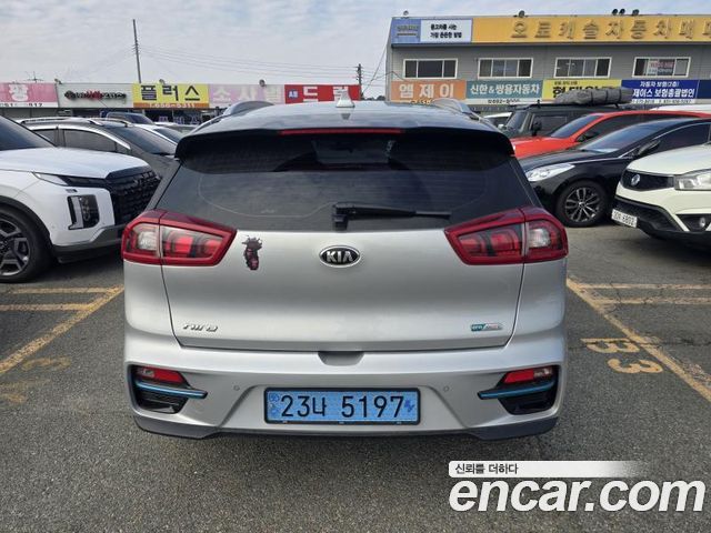 Kia Niro Noblesse — пробег 43 072 км — фото 4 из 5