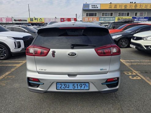 Kia Niro Noblesse — пробег 43 072 км — фото 4 из 5