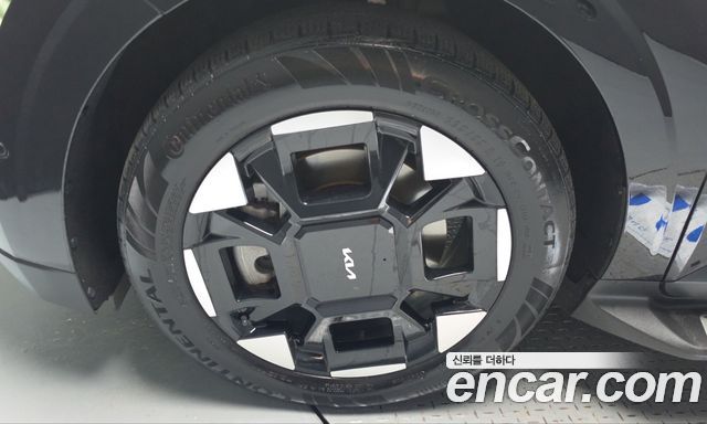 Kia Carnival Gasoline 9-Seater Hi Limousine Signature — пробег 42 048 км — фото 5 из 5