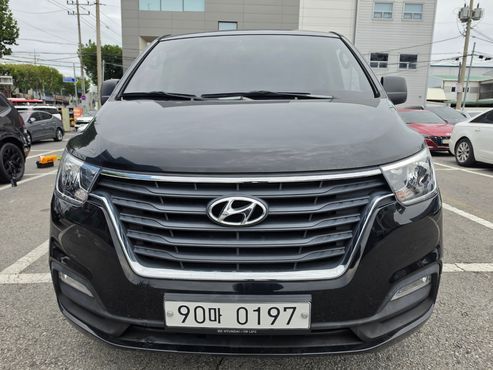 Hyundai Starex Van 5-Seater Modern — пробег 202 750 км — фото 1 из 5