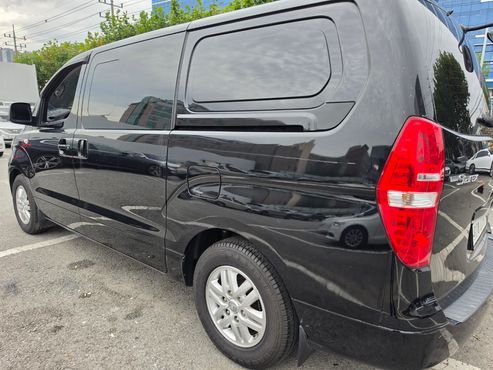 Hyundai Starex Van 5-Seater Modern — пробег 202 750 км — фото 4 из 5