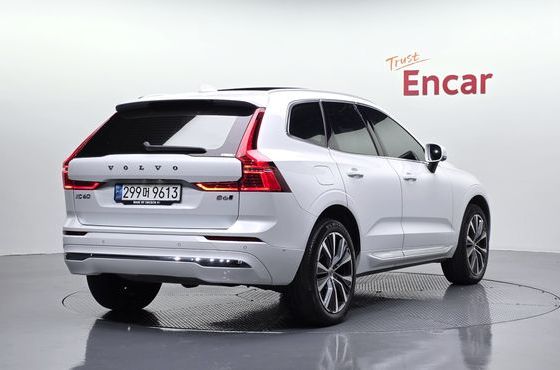 Volvo XC60 B5 Inscription — пробег 41 800 км — фото 2 из 5