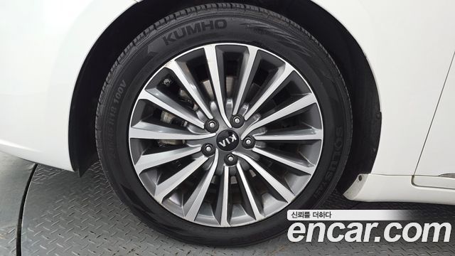 Kia K7 из Кореи Encar